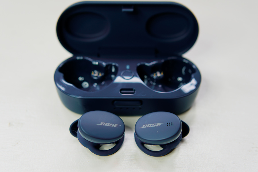 Bose Sport Earbuds (Photo: The Sport Review)