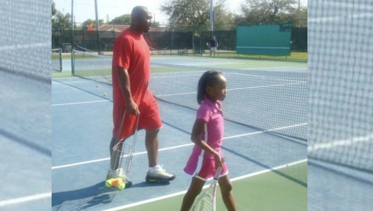 A young Coco Gauff with her father Corey