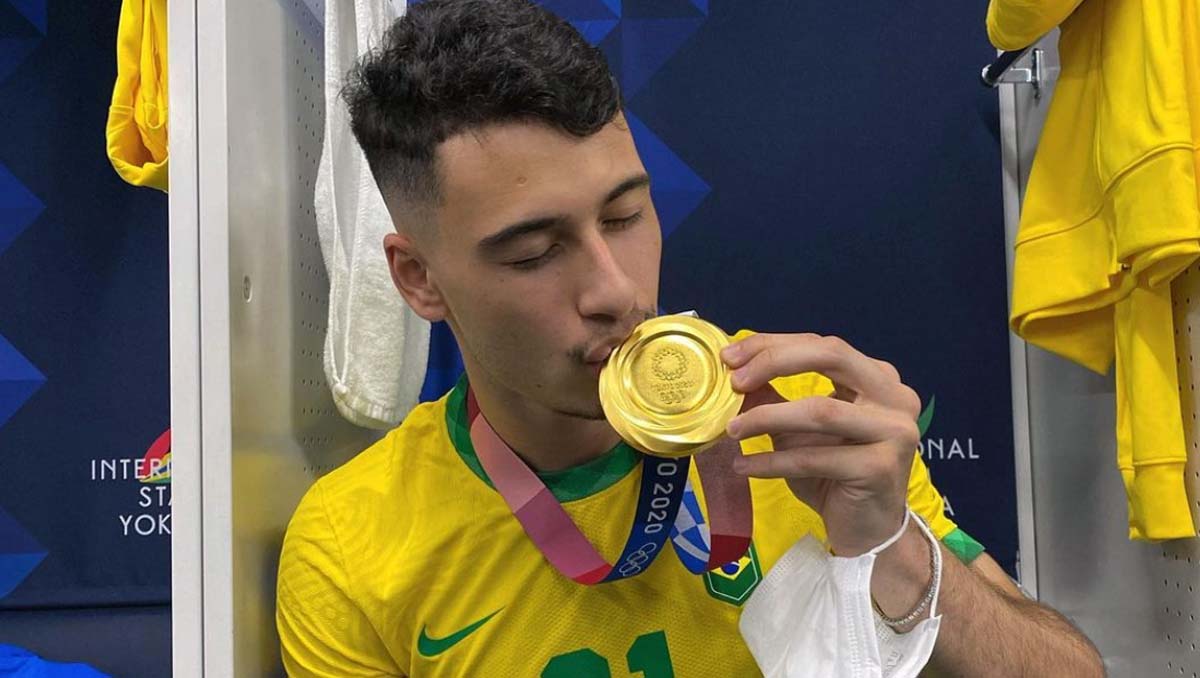 Gabriel Martinelli after winning Olympic Gold with Brazil